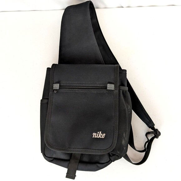 Vintage 90s Y2K Nike Crossbody Sling Bag Embroidered Logo Black Backpack - Picture 1 of 8